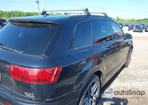 2017 Audi Q7 Prestige z USA, uszkodzony, nr VIN WA1VAAF74HD042716